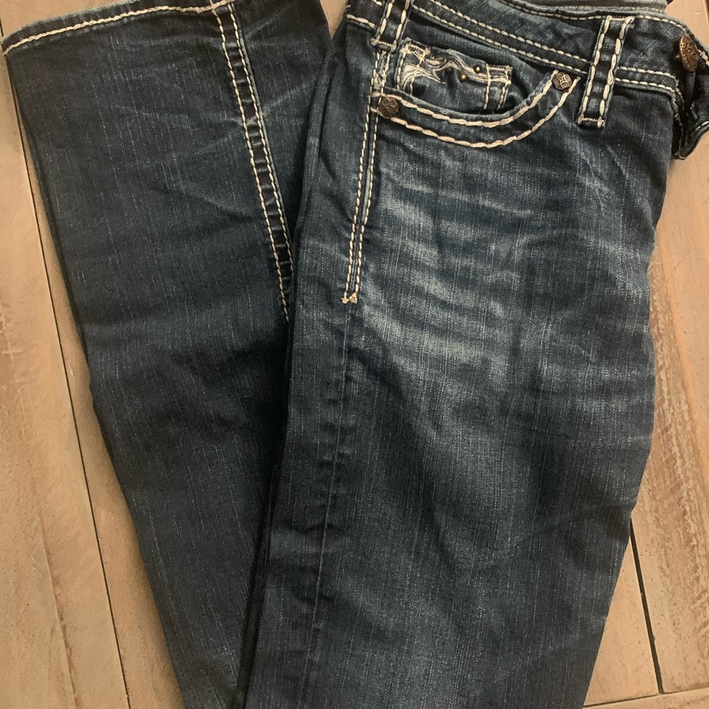 Silver Jeans - Picture 2 of 3